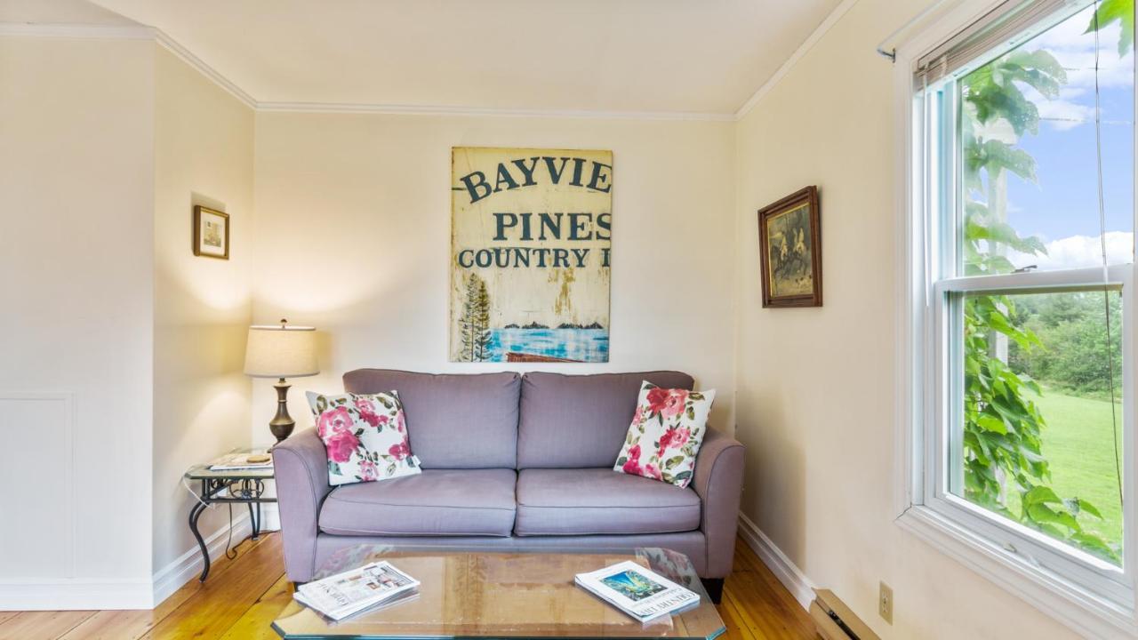 Bayview Pines Country Inn B&B Mahone Bay Exterior photo